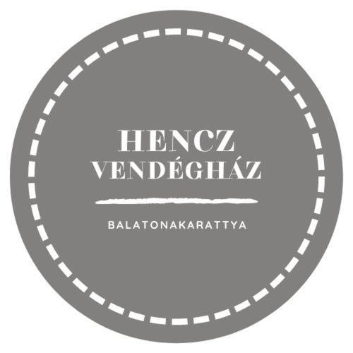 Hotel Hencz Vendeghaz Balatonakarattya Exterior foto